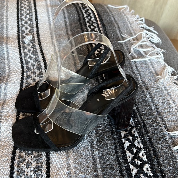 Zara vegan suede / clear plastic, 3 strap, 4’ black heels - Picture 10 of 12
